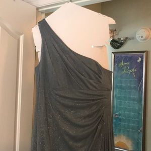 Evening Gown-Timeless Elegance